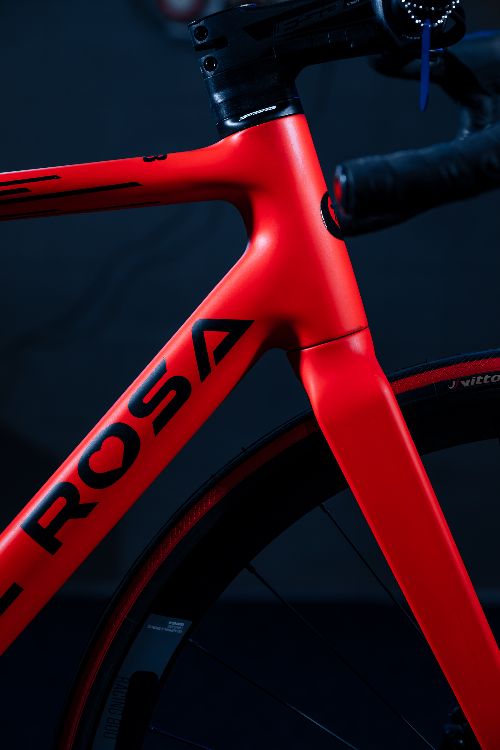 de-rosa-838-stranger-red-v-lo-course-dition-shop-2024 image 5