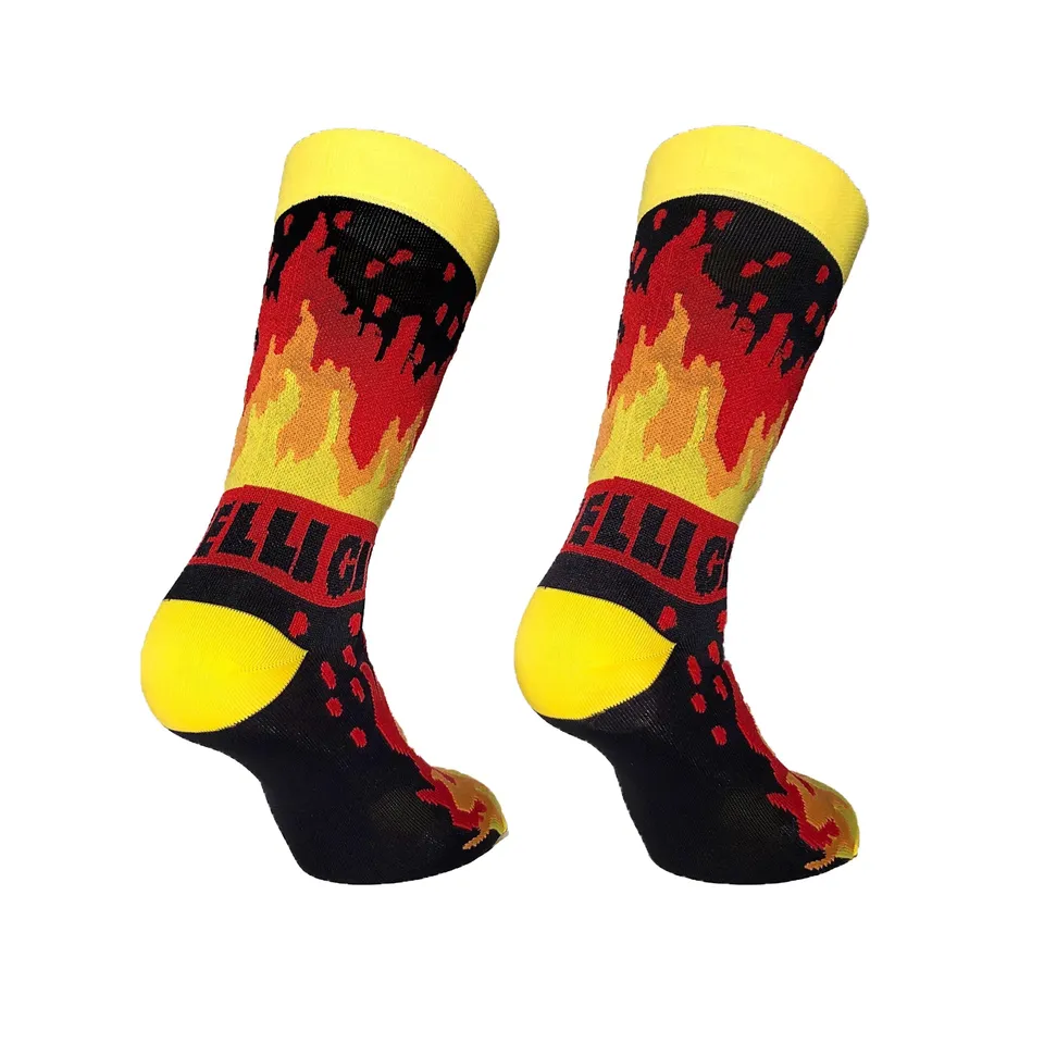cinelli-ana-benaroya-fire-chaussettes-cyclisme-made-in-italy image 1