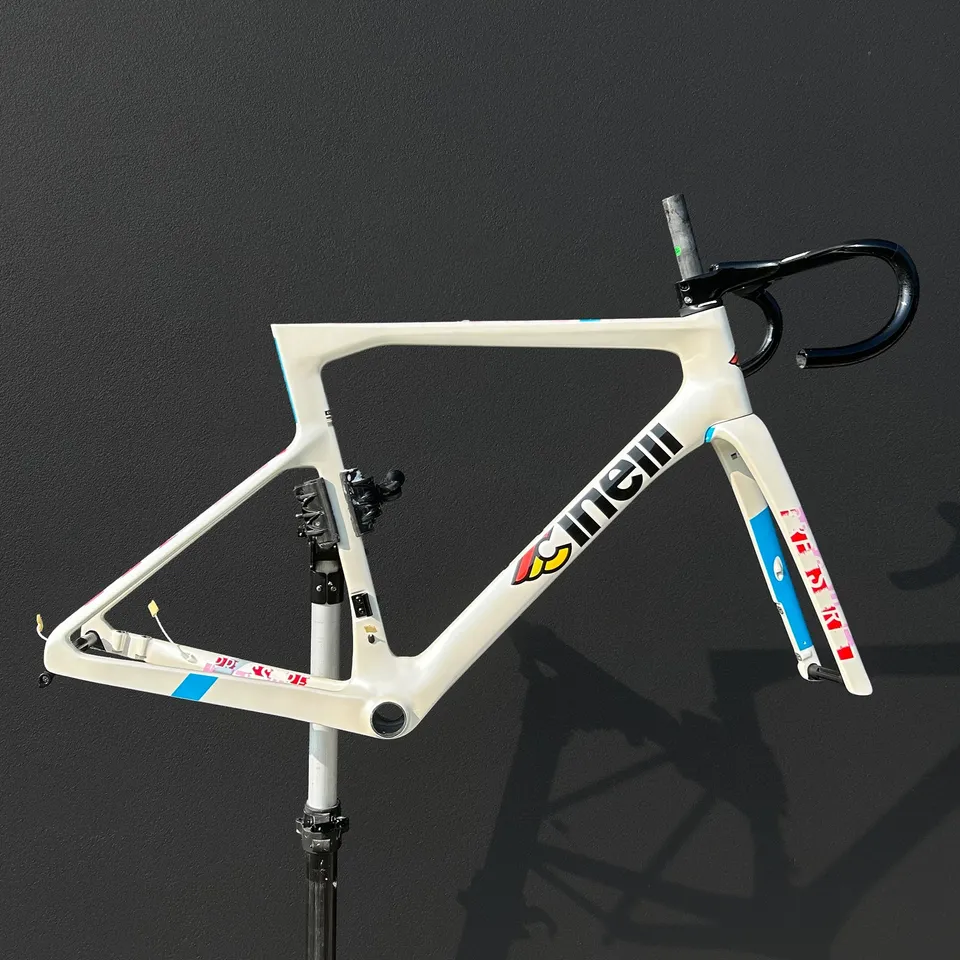cinelli-pressure-ii-doodle-pink-kit-cadre-tige-cintre-52m image 1
