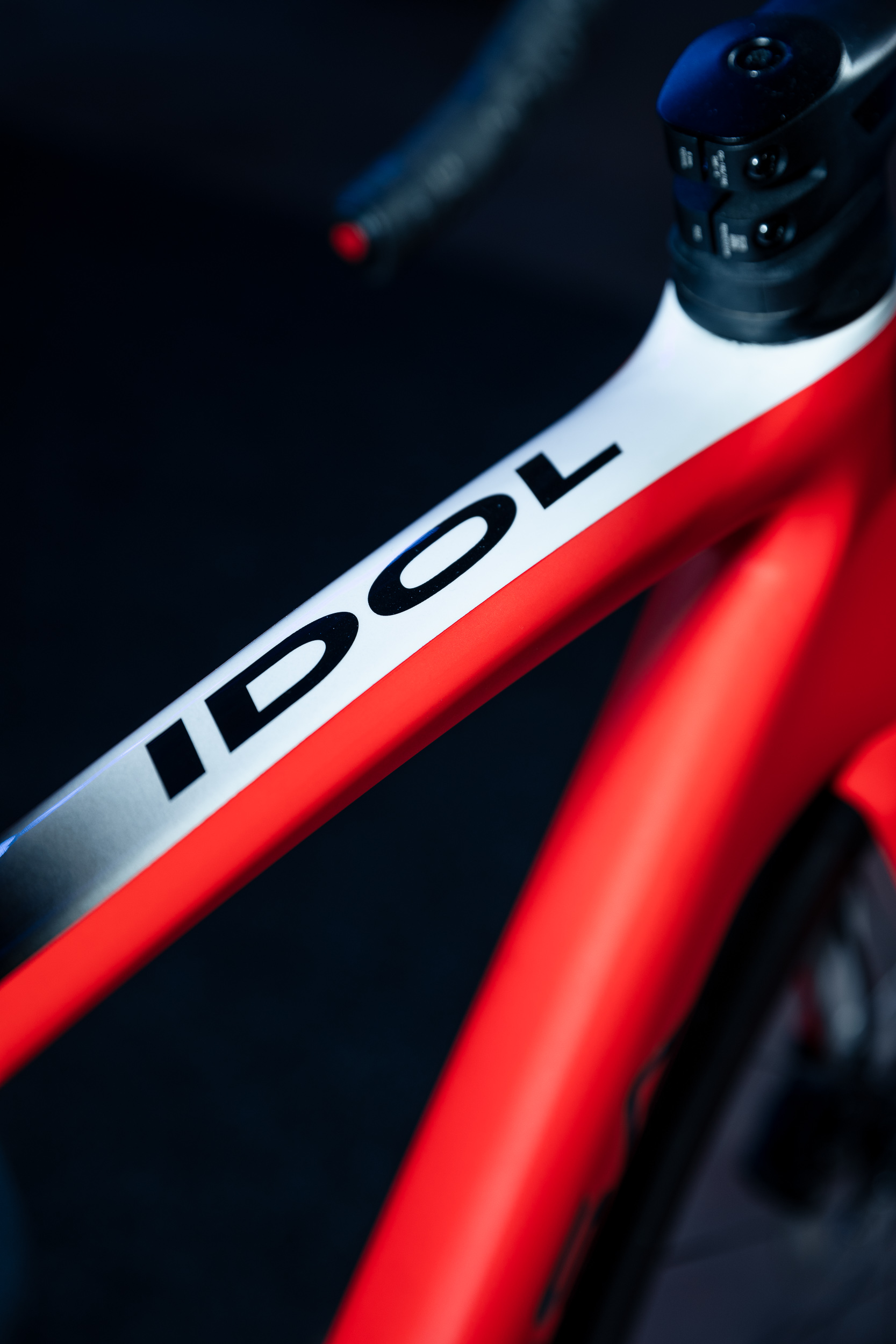 de-rosa-idol-red-grad-v-lo-course-rouge-d-grad image 7