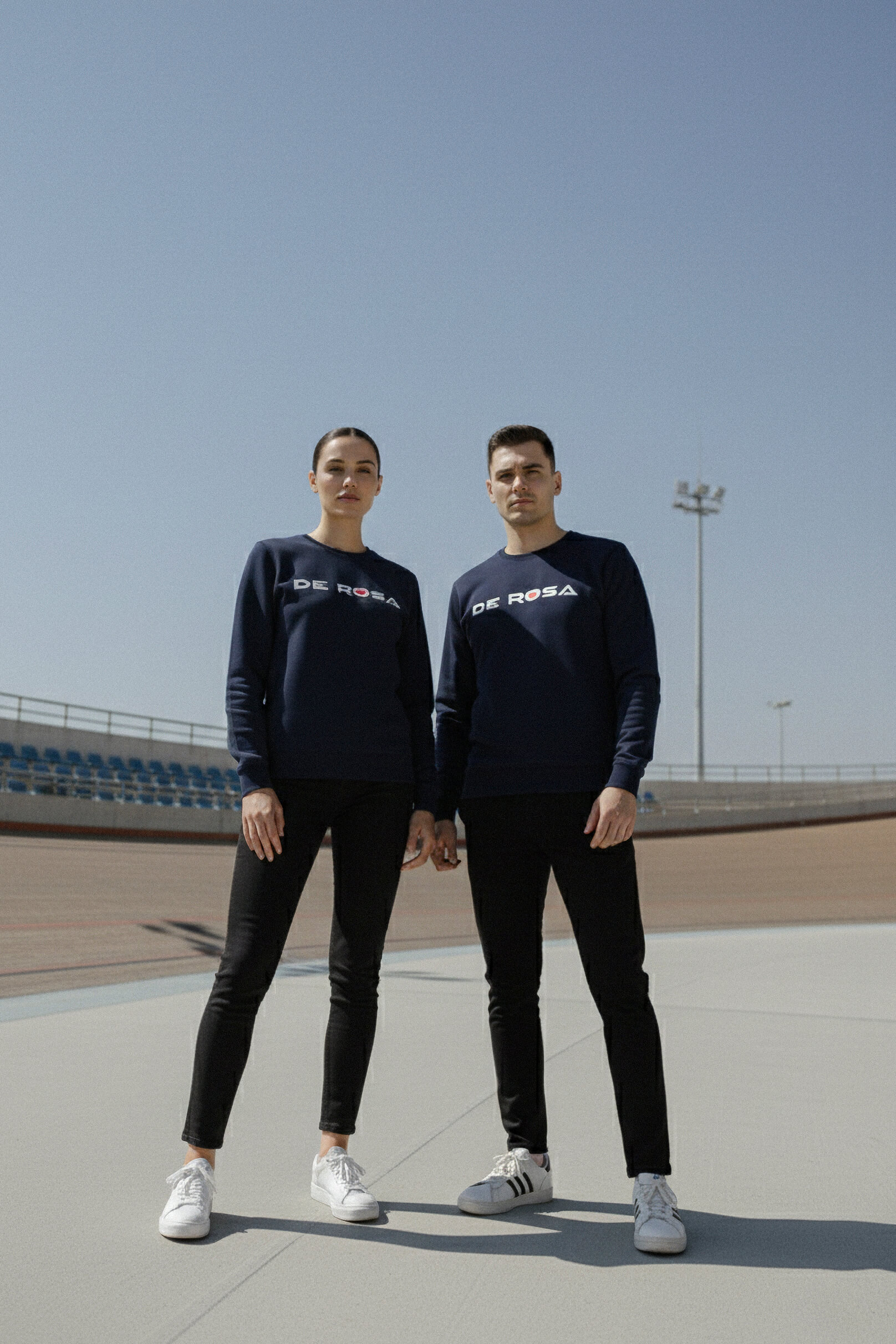 de-rosa-crewneck-sweatshirt-print-sweat-bleu-marine-logo-blanc image 3