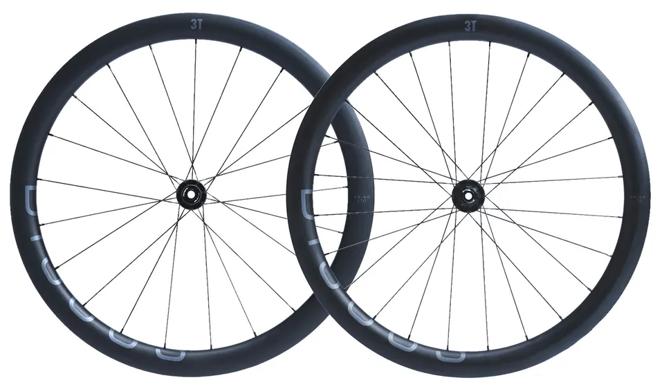 3t-discus-45-40-ltd-paire-de-roues-carbone-route-et-gravel image 1