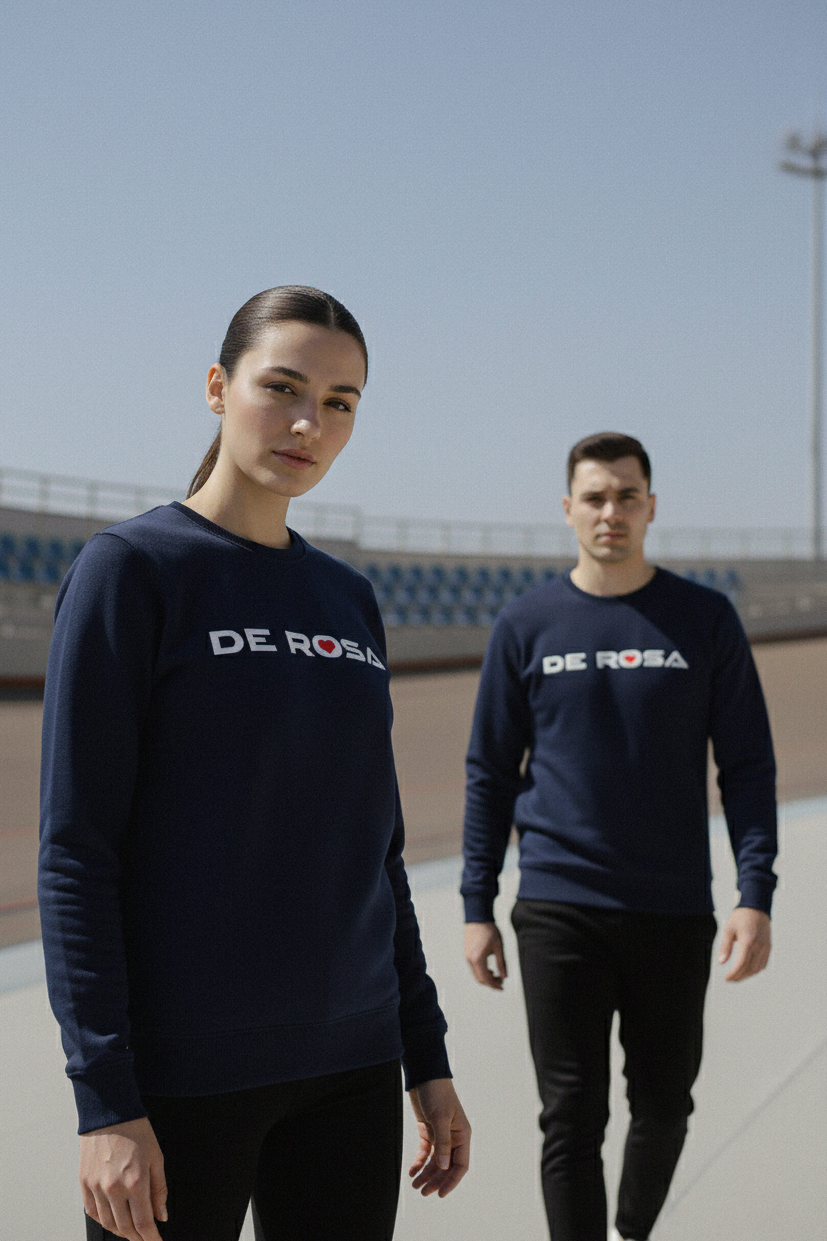 de-rosa-crewneck-sweatshirt-print-sweat-bleu-marine-logo-blanc image 2