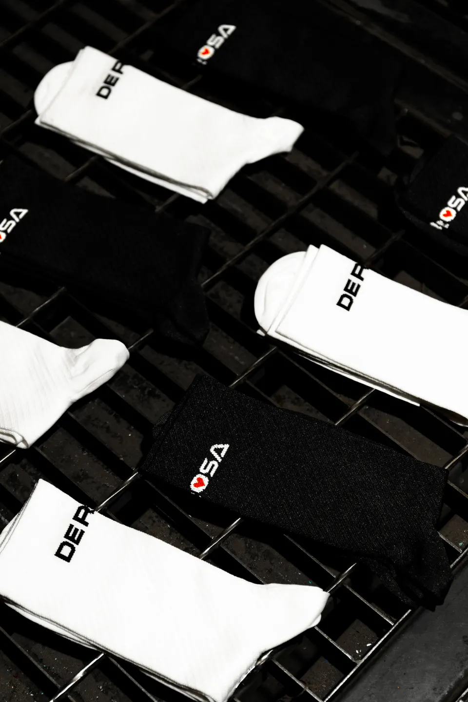 de-rosa-cycling-socks-pack-black-white-chaussettes-v-lo image 1