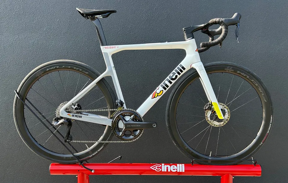 cinelli-pressure-2-shimano-ultegra-di2-v-lo-route-carbone-taille-m image 1