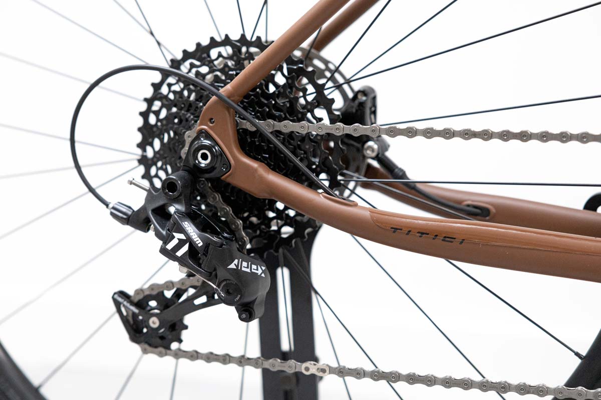 titici-all-in-l-v-lo-gravel-revo image 3