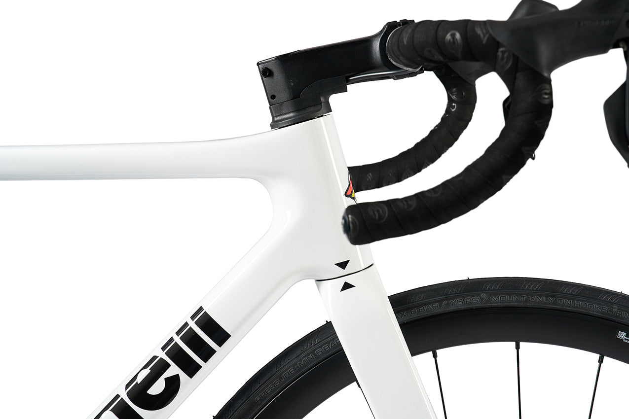 cinelli-pressure-adr-ultegra-di2-disque-v-lo-route-endurance image 5