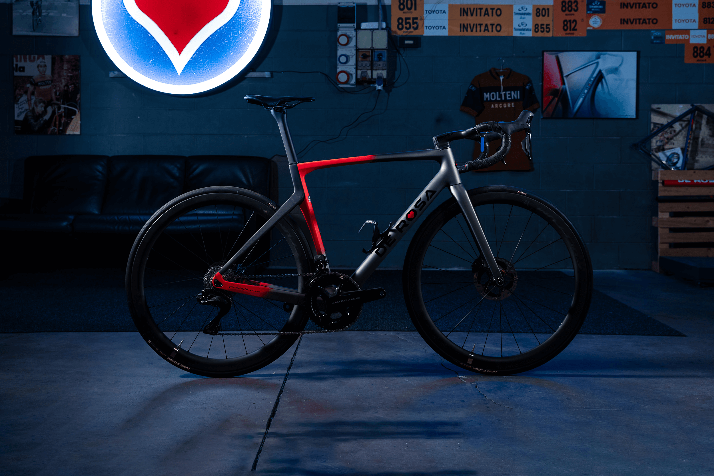 de-rosa-70-stone-red-v-lo-route-pi-ce-shooting-collector image 1