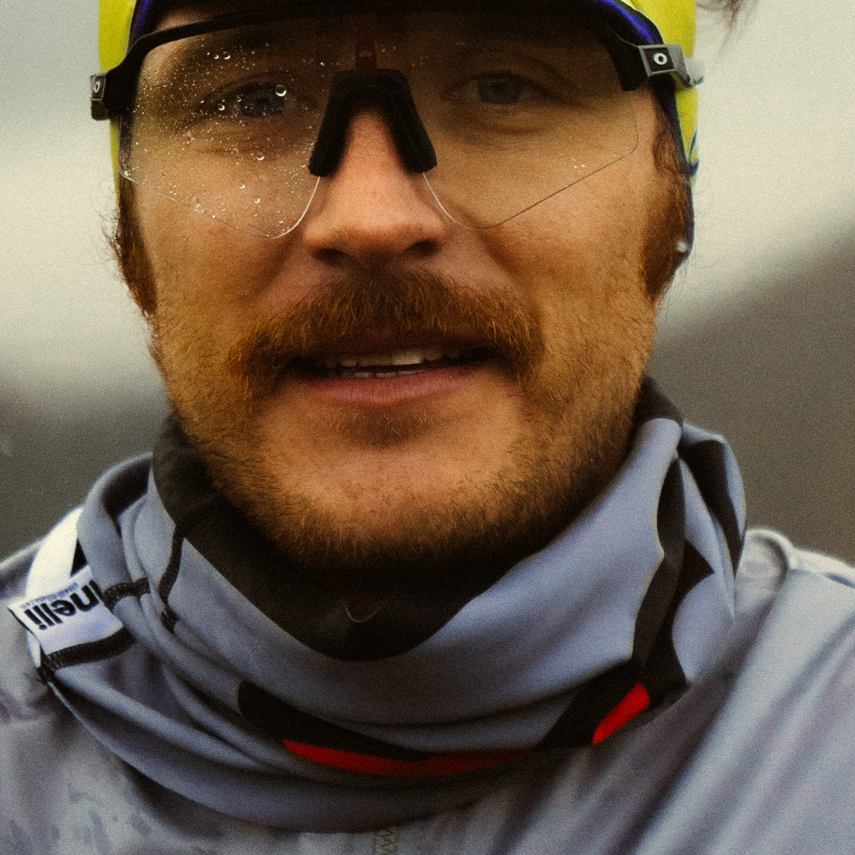 cinelli-tempo-nemo-tour-de-cou-hiver-gris-ciment image 2