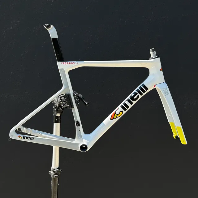 cinelli-pressure-2-kit-cadre-route-carbone-expo-taille-m image 1