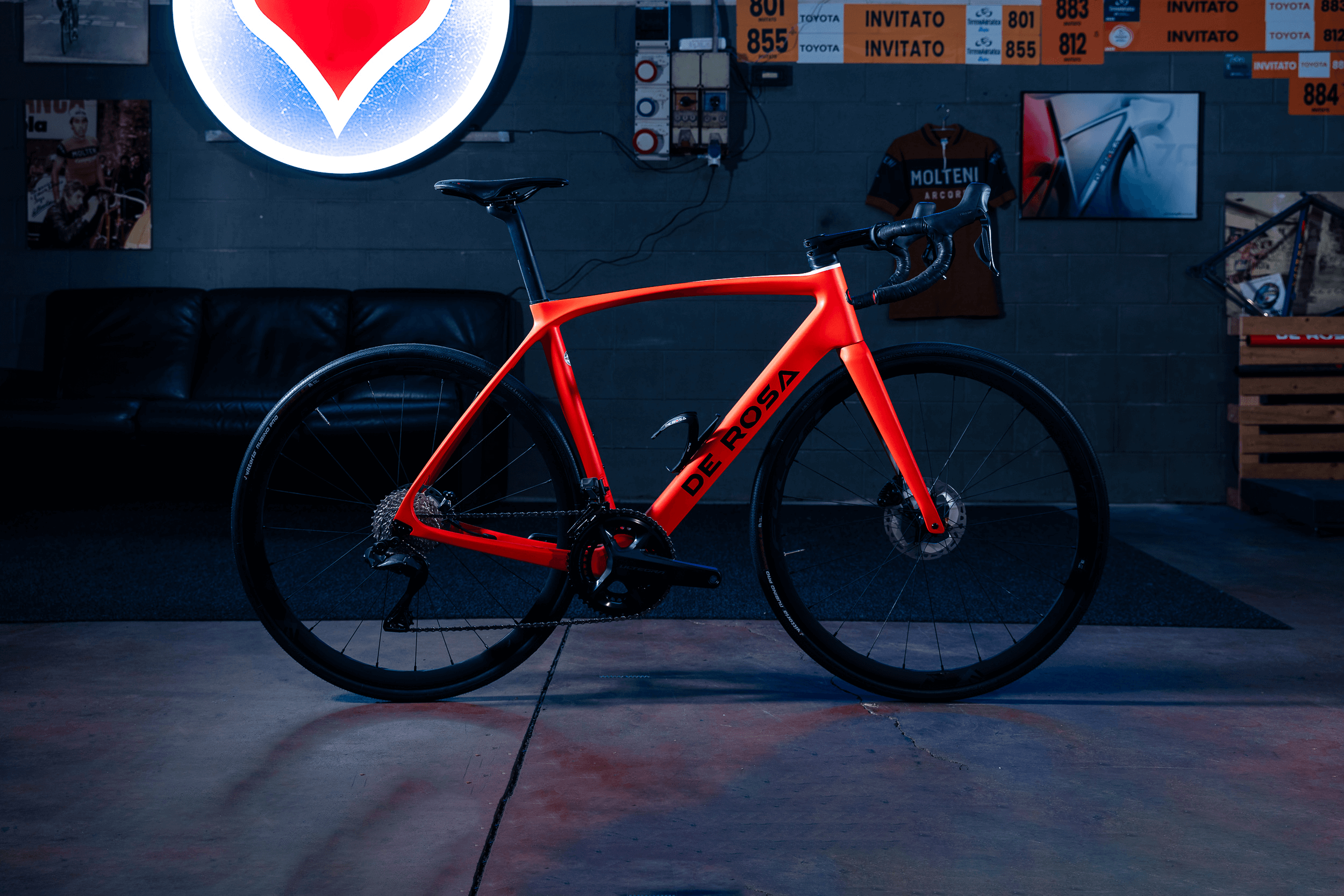 de-rosa-idol-red-grad-v-lo-course-rouge-d-grad image 1
